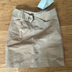 Brand new Tower Hill Sport Genuine Leather Skirt Size 6